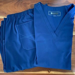 Medium Navy Wonderwink Scrubs